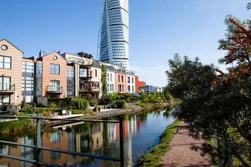Resa till: Malmö, Sverige 2 438 kr